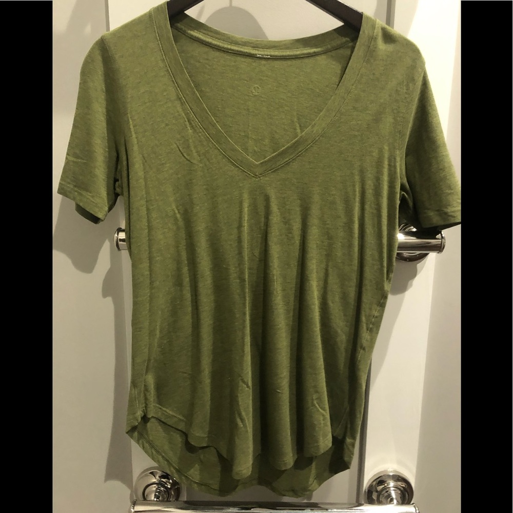 Olive green Love Tee III, size 6